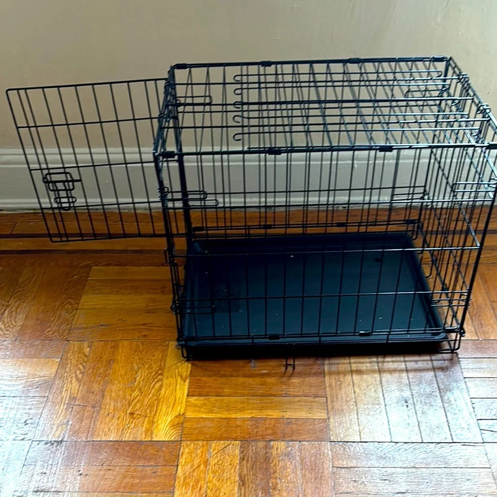 Sturdy Black Pet Habitat Cage